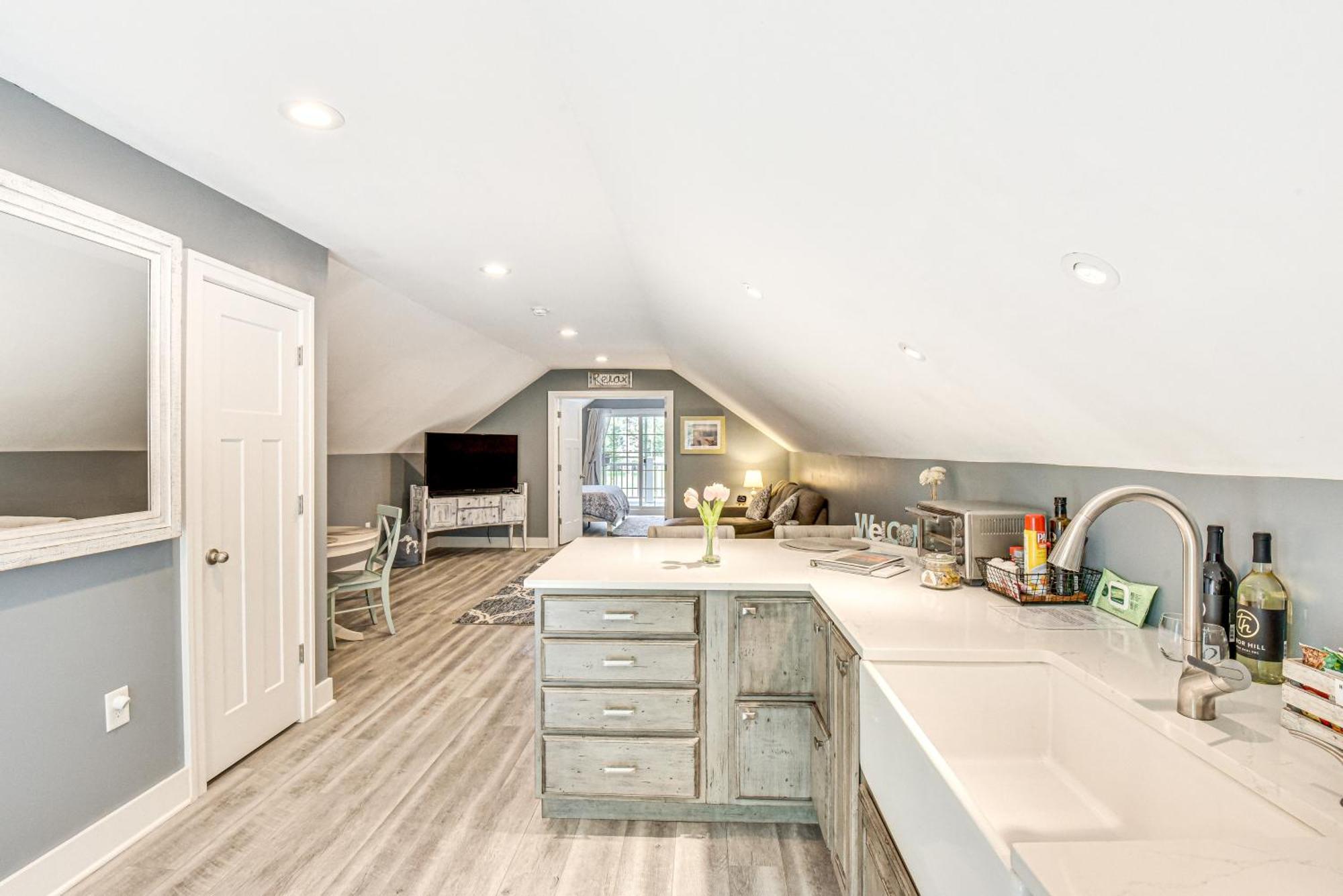 Benton Harbor Apt With Balcony And Shared Fire Pit ภายนอก รูปภาพ