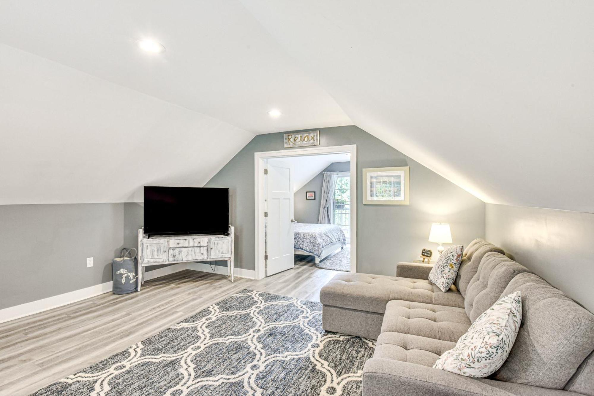 Benton Harbor Apt With Balcony And Shared Fire Pit ภายนอก รูปภาพ